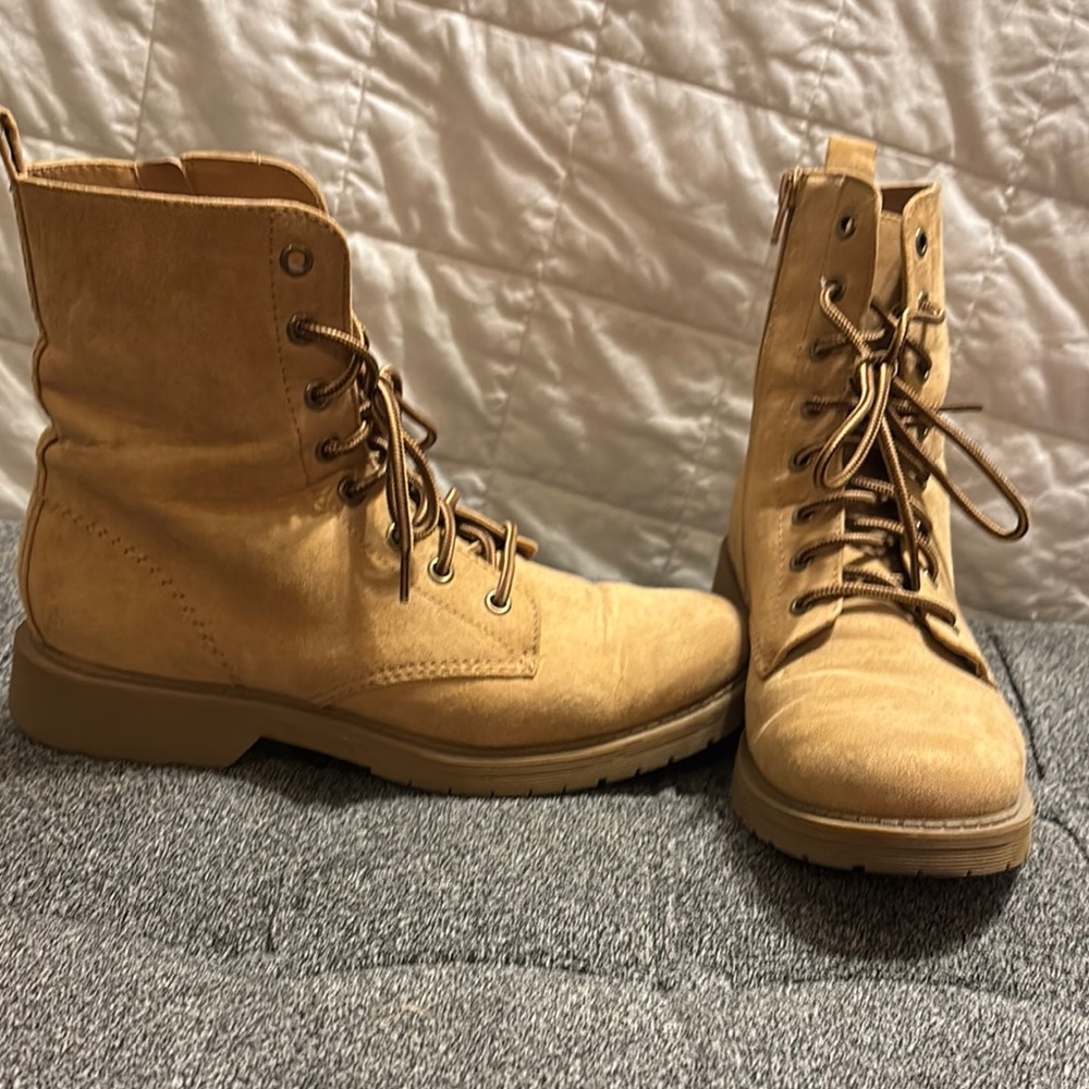 Women's Tan Lace-Up Boots